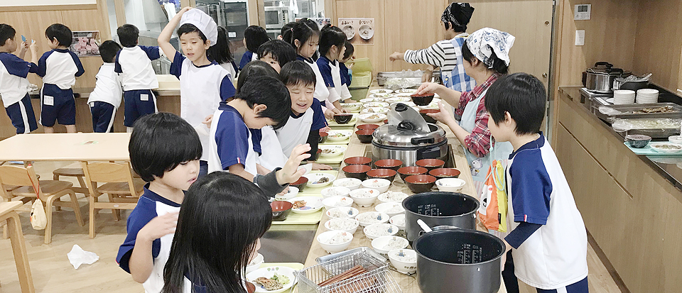 名島りすの森こども園　制服 社会福祉法人グリーンコープ 幼保連携型認定子ども園 名島りすの森